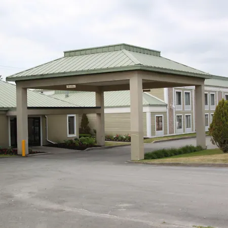 Clarion Inn & Suites Cortland - University Area-3